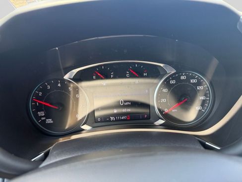 Used 2024 Chevrolet Equinox Premier AWD/4WD image 18