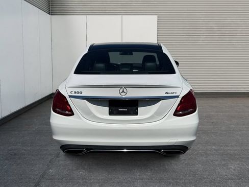 Used 2018 Mercedes-Benz C 300 4MATIC Sedan image 4