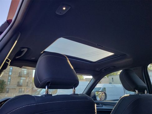 Certified 2024 Jeep Grand Cherokee Laredo X w/ Trailer Tow Package image 15