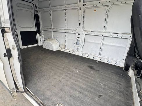 Used 2025 RAM ProMaster 2500 w/ Convenience Group FWD image 25