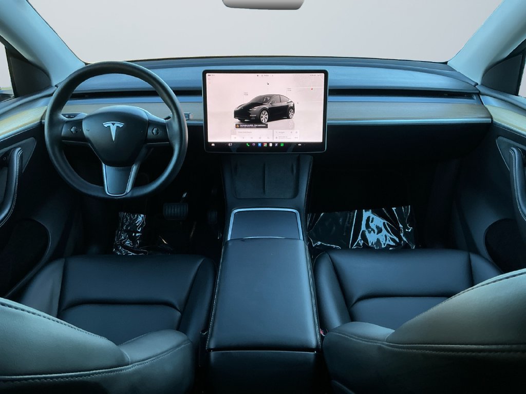 Used 2023 Tesla Model Y Long Range AWD/4WD image 11