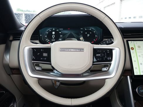Used 2023 Land Rover Range Rover Autobiography AWD/4WD image 12