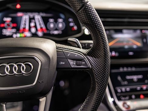 Used 2022 Audi RS Q8 w/ Carbon Optic Package image 27