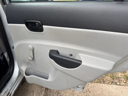 Used 2010 Hyundai Accent GLS FWD image 20