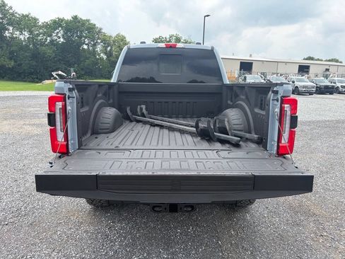 Used 2026 Ford F250 Platinum w/ Tremor Off-Road Package AWD/4WD image 19