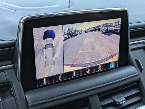 Used 2021 Chevrolet Tahoe LT w/ LT Signature Package RWD image 14
