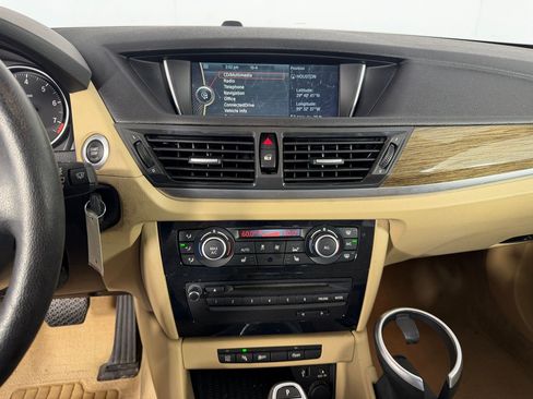 Used 2015 BMW X1 sDrive28i RWD image 16