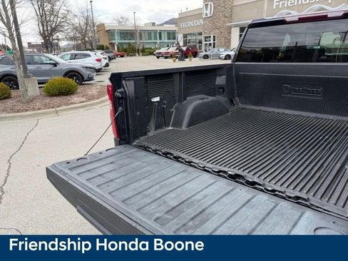 Used 2022 Chevrolet Silverado 1500 LT image 37