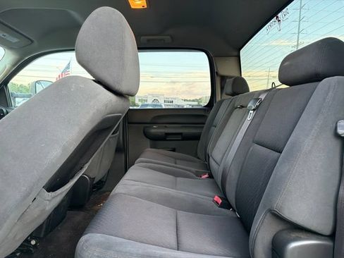 Used 2009 Chevrolet Silverado 1500 LT w/ Power Pack Plus AWD/4WD image 9