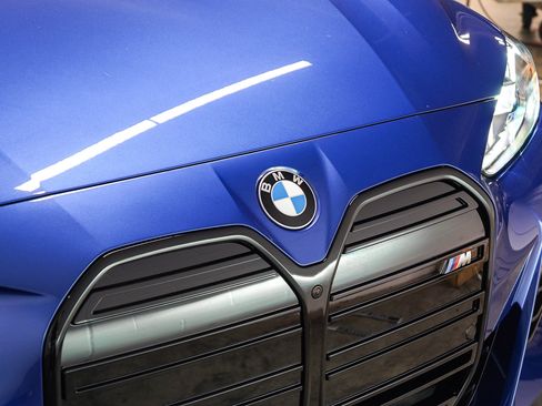 New 2026 BMW i4 M60 w/ Premium Package AWD/4WD image 9