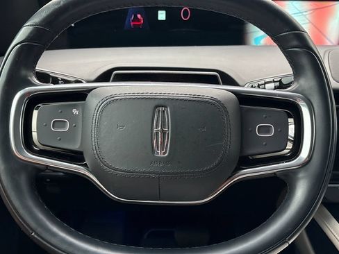 Certified 2024 Lincoln Nautilus Reserve AWD/4WD image 5