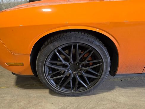 Used 2014 Dodge Challenger R/T Plus RWD image 3