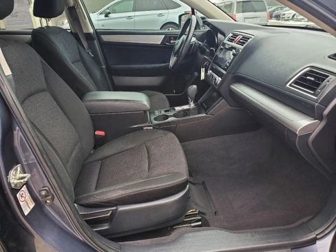 Used 2017 Subaru Outback 2.5i Premium image 14