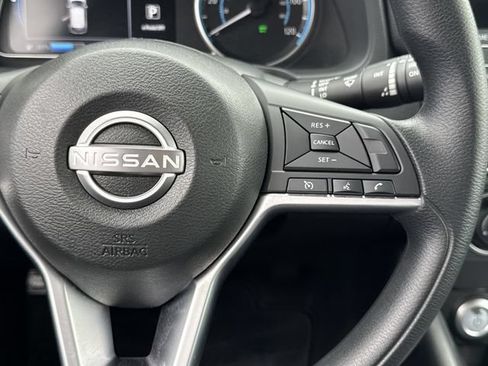 Used 2025 Nissan Leaf S FWD image 18