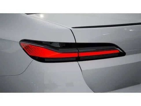 New 2026 BMW 740i RWD image 8