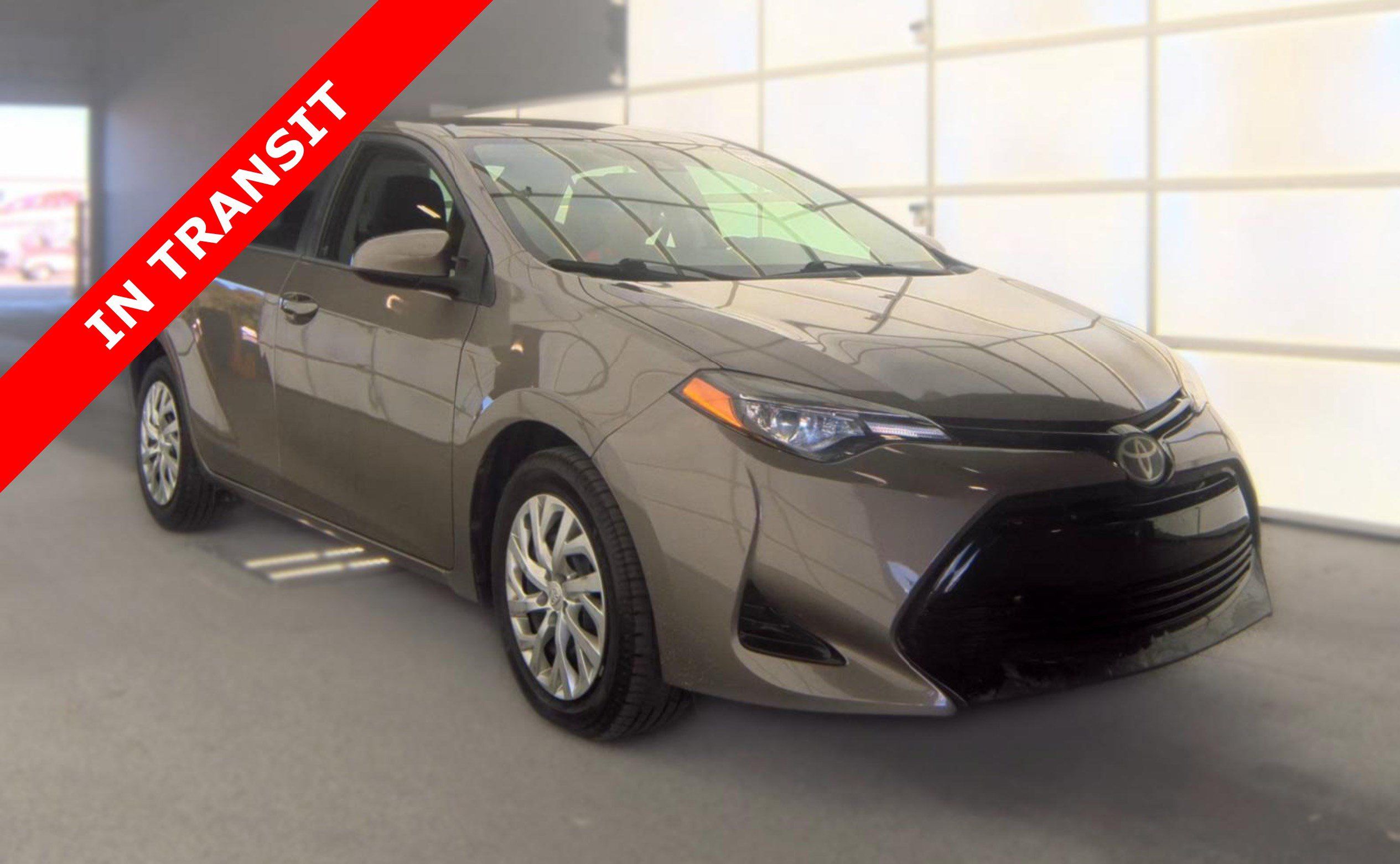 Used 2017 Toyota Corolla LE FWD image 3