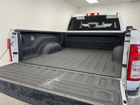 Used 2024 RAM 2500 Big Horn w/ Bed Utility Group image 7