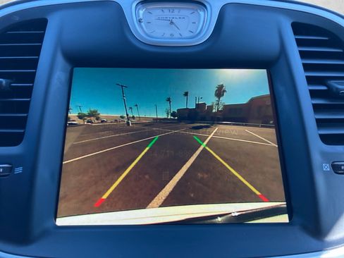 Used 2023 Chrysler 300 Touring L w/ Safetytec Plus Group RWD image 17
