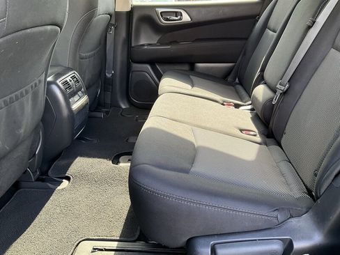 Used 2017 Nissan Pathfinder SV w/ Trailer Tow Package AWD/4WD image 14