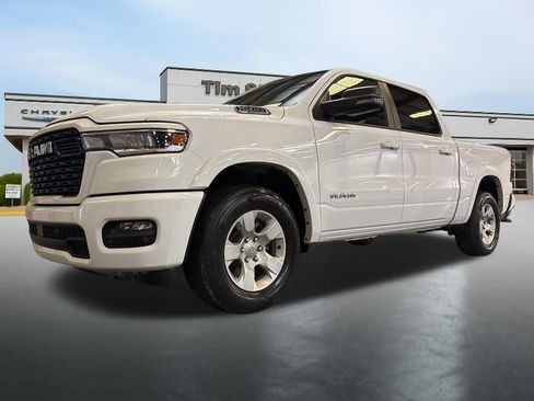 Used 2025 RAM 1500 Big Horn AWD/4WD image 10