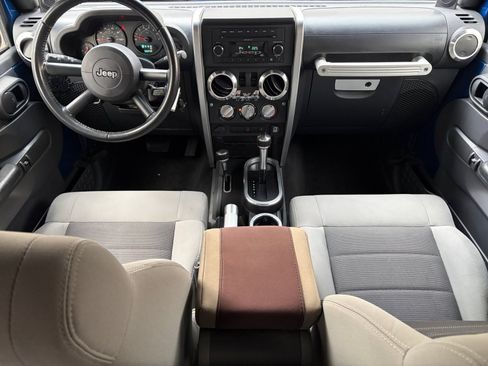 Used 2009 Jeep Wrangler X AWD/4WD image 19