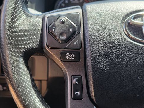 Used 2017 Toyota Tacoma TRD Sport w/ Tow Package RWD image 29