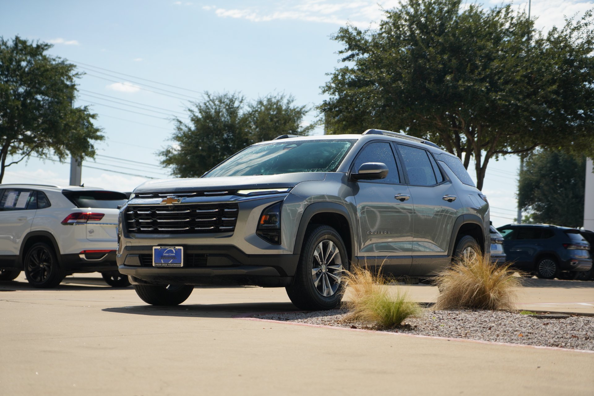 Used 2025 Chevrolet Equinox LT w/ Convenience Package II FWD image 7