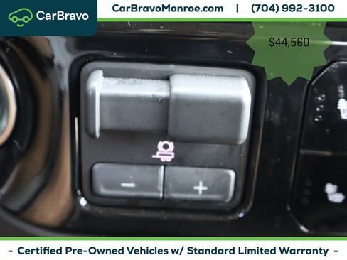 Certified 2025 GMC Sierra 1500 SLT AWD/4WD image 36