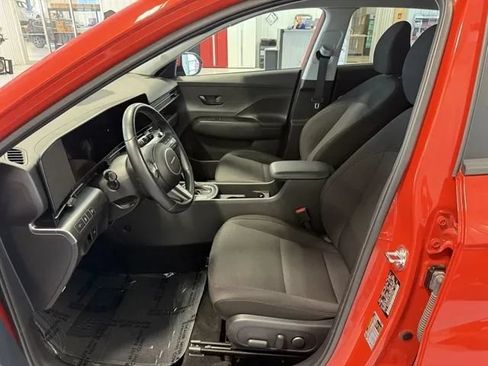 Used 2025 Hyundai Kona SEL AWD/4WD image 10