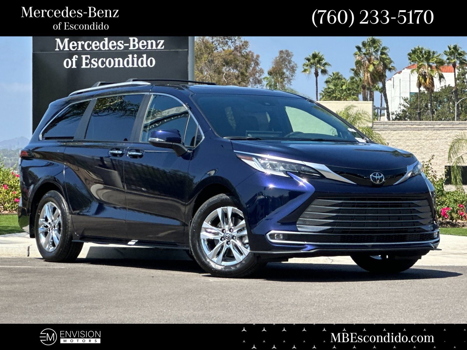 Used 2026 Toyota Sienna Limited FWD image 1