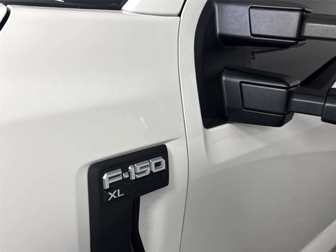 Used 2022 Ford F150 XL w/ Trailer Tow Package image 10