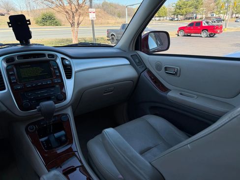 Used 2007 Toyota Highlander Sport image 15