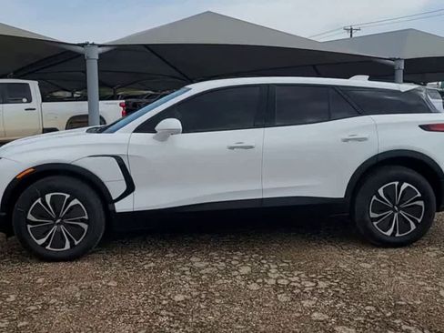 New 2025 Chevrolet Blazer EV LT FWD image 5
