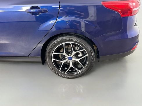 Used 2017 Ford Focus SEL w/ Cold Weather Package FWD image 20