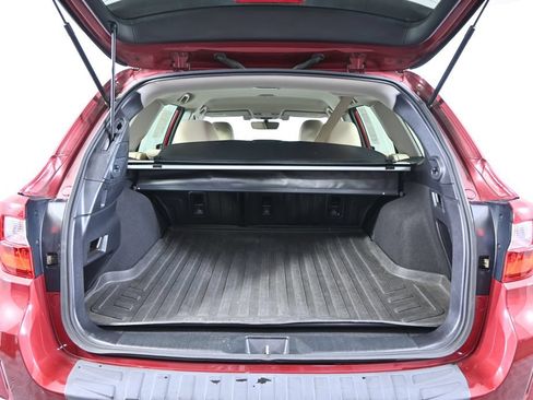 Used 2017 Subaru Outback 2.5i Premium AWD/4WD image 16