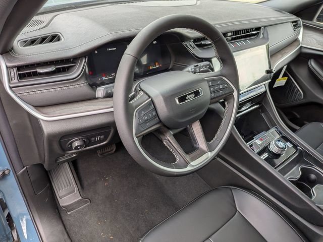 New 2026 Jeep Grand Cherokee Limited w/ Limited Altitude Package AWD/4WD image 11