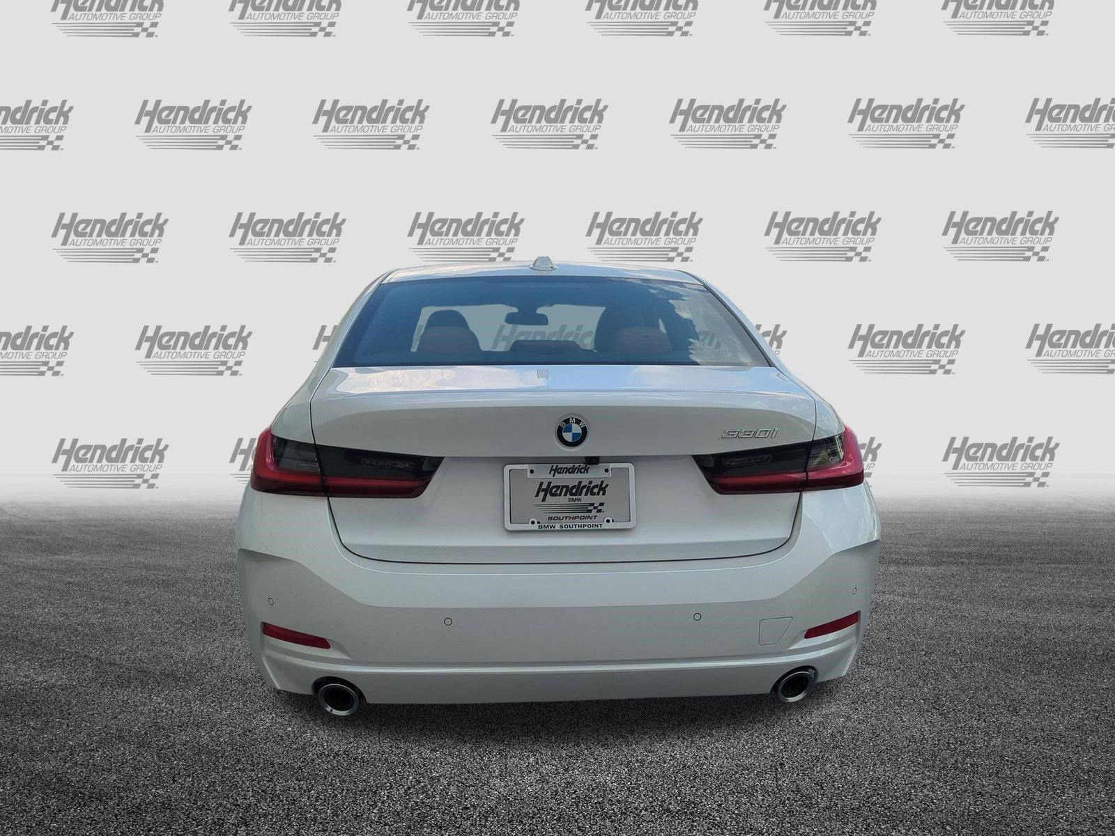 Used 2026 BMW 330i Sedan w/ Premium Package RWD image 9