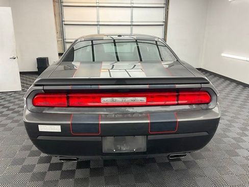 Used 2013 Dodge Challenger R/T w/ Blacktop Pkg RWD image 21