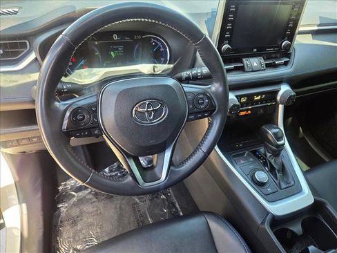 Used 2020 Toyota RAV4 XSE AWD/4WD image 10