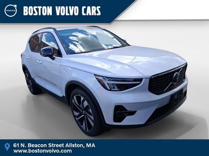 New 2026 Volvo XC40 B5 Plus w/ Protection Package Premier