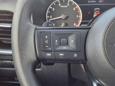 Used 2023 Nissan Rogue SV image 15