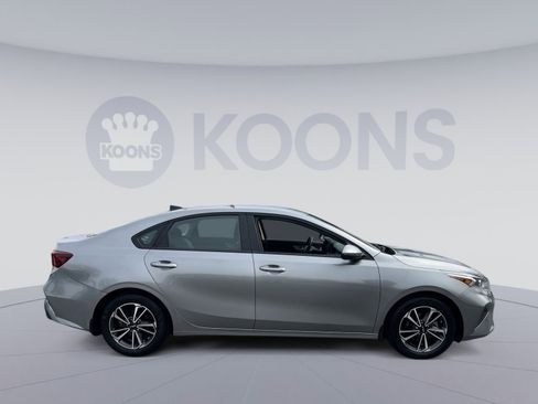 Used 2023 Kia Forte LXS w/ LXS Technology Package image 8
