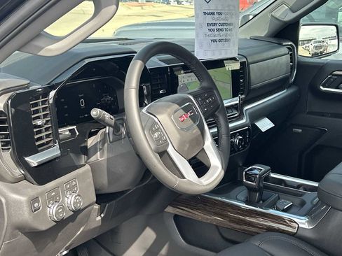 New 2026 GMC Sierra 1500 Elevation w/ Elevation Premium Package AWD/4WD image 11