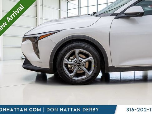 Used 2025 Kia K4 FWD image 29