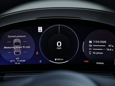 New 2025 Porsche Macan Electric image 34