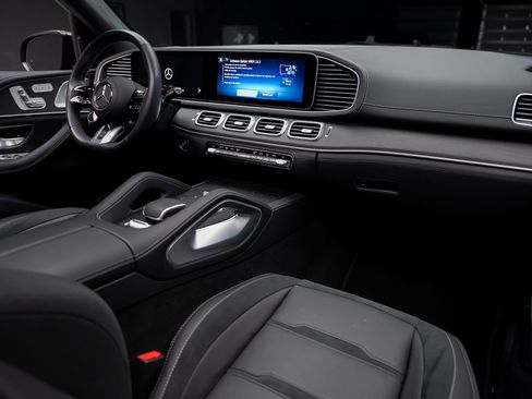 Used 2024 Mercedes-Benz GLS 63 AMG 4MATIC image 66