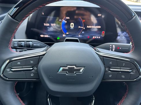 New 2025 Chevrolet Equinox EV RS image 23