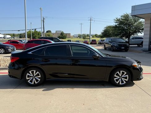 Used 2022 Honda Civic LX image 6