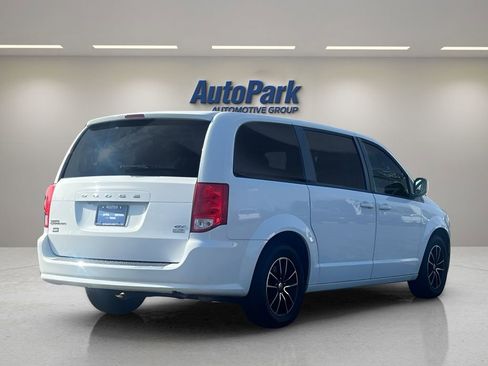 Used 2019 Dodge Grand Caravan GT FWD image 8
