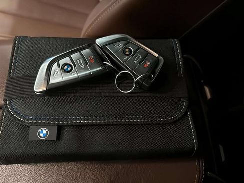 Used 2022 BMW X5 xDrive40i AWD/4WD image 36